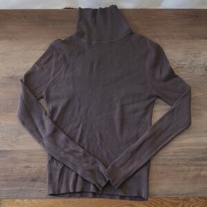 Brown Active USA Turtleneck Long-sleeve (L)